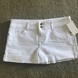 Cute white denim shorts